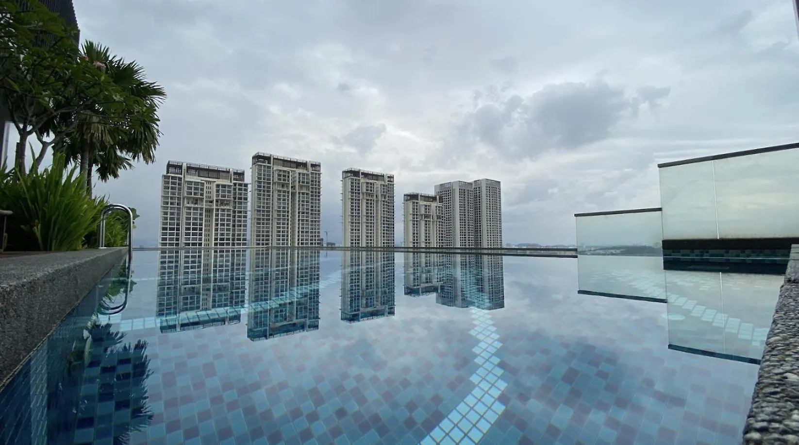 Super King-Sized Studio-Revo Kuala Lumpur Lägenhet